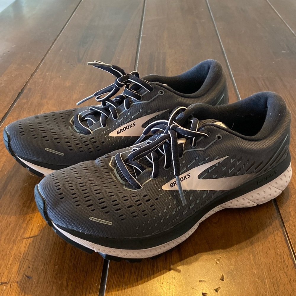 Brooks ghost 13 size 8 1/2